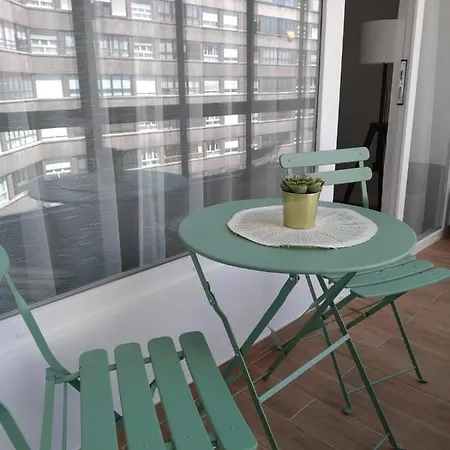 Centro Nuevo Con Parking Incluido Lasmeanas Apartmán